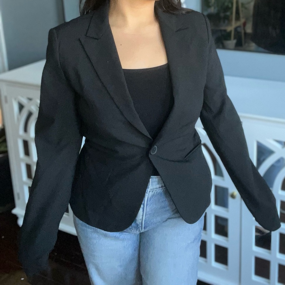 One Button Blazer - image 4